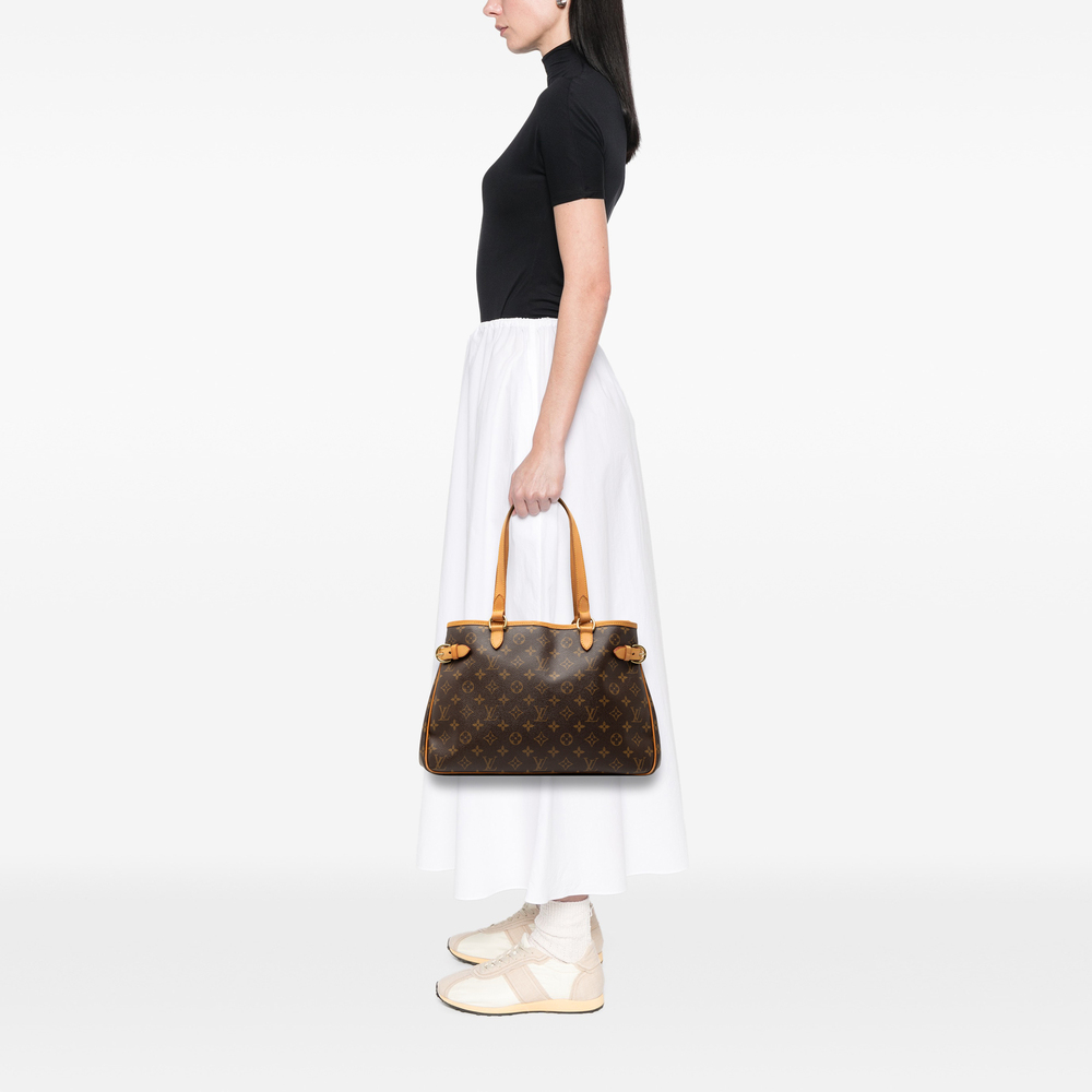 Pre-Loved Louis Vuitton Monogram Batignolles Horizontal - Picture 8 of 8